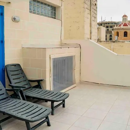 Luxurious Furnished Penthouse In Appartement Sliema